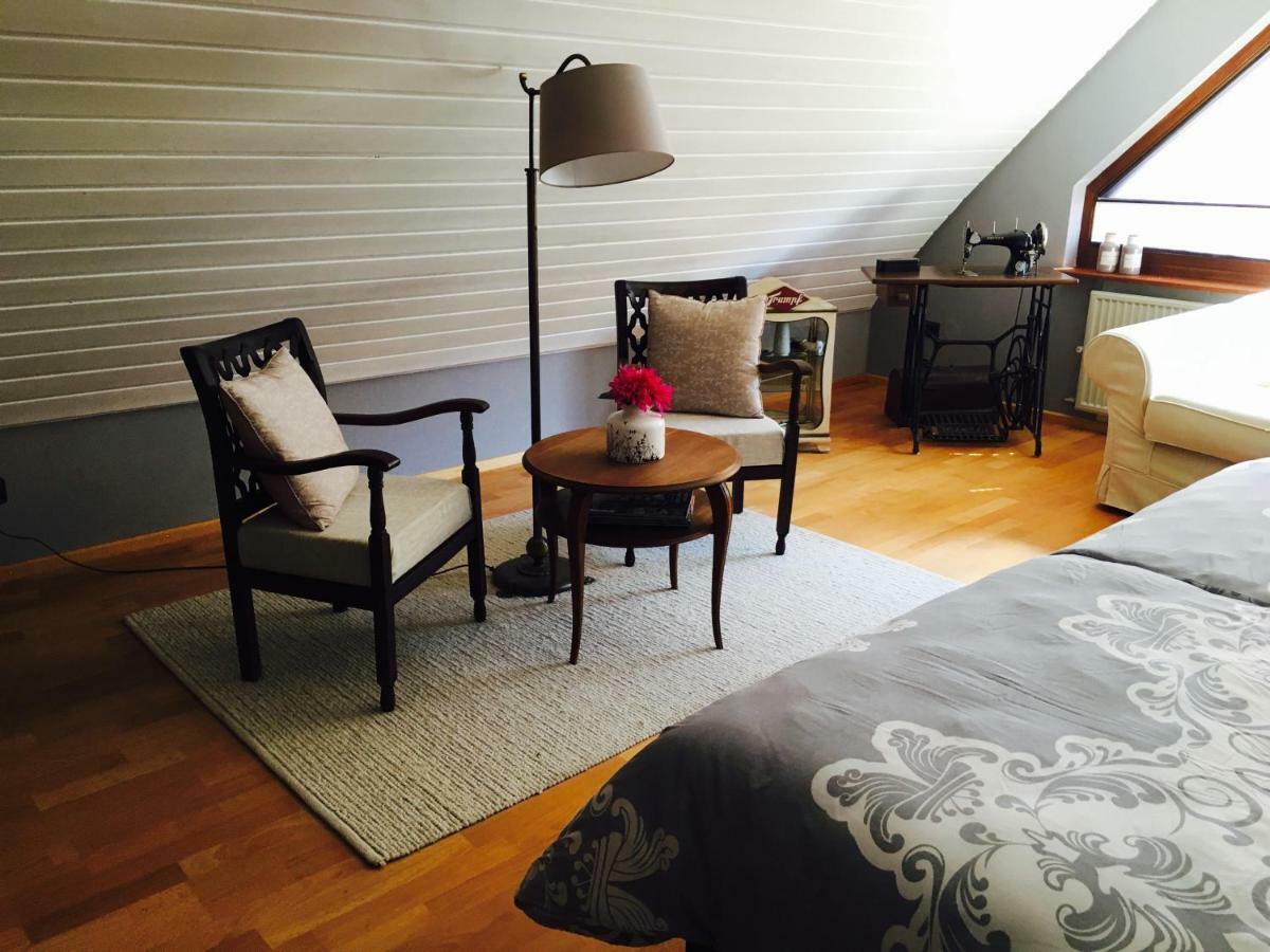 Gaestehaus Sellemols Ferienhaus Winzer Heuchelheim-Klingen Buitenkant foto